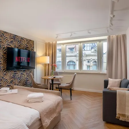 Swidnicka Center With Opera View Properunit דירה